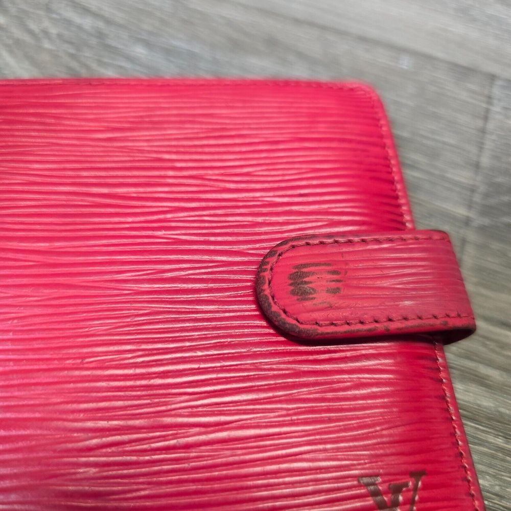 Louis Vuitton Red Leather‎ Epi Leather Bi Fold Wallet Womens - Picture 2 of 16
